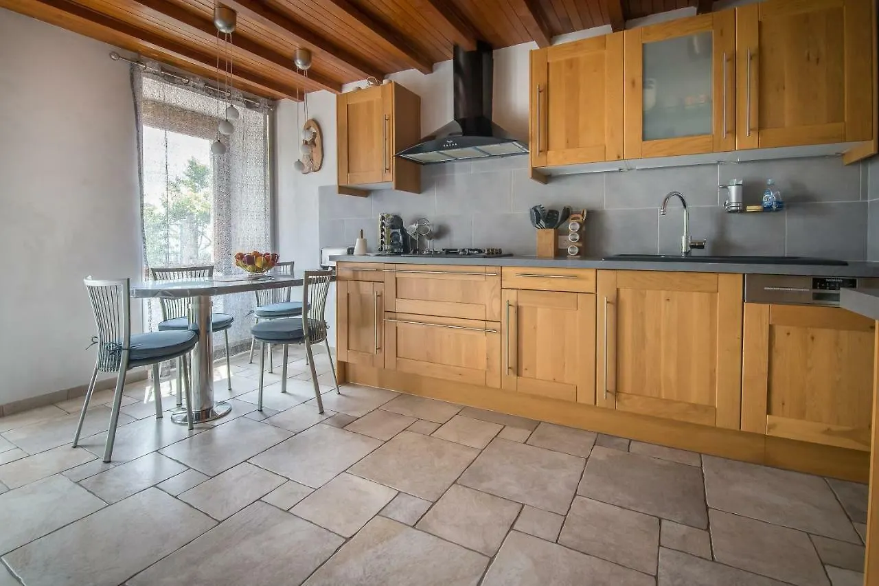 Gite 5 Etoiles 6 Pers 113M2 Vue De Reve Piscine Rien Que Pour Vous ! Brion  度假居